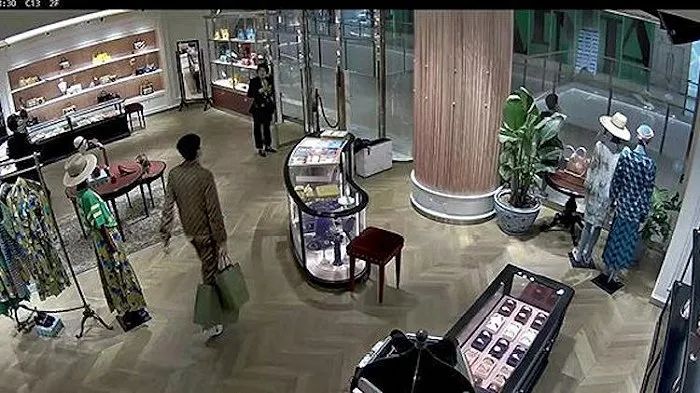 奢侈品店惊现内鬼Gucci真包被换至二手平台打折转售_粉末冶金齿轮,粉末