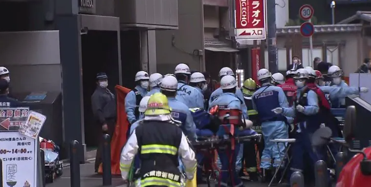 天游平台注册地址刚刚！日本大阪闹市区一大厦发生火灾，28名伤者中已有5人死亡