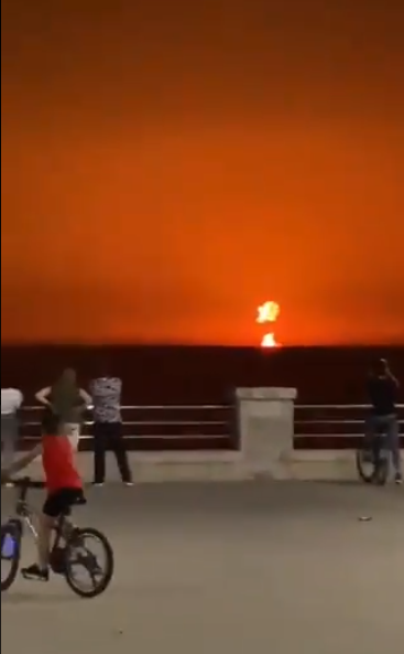 1840415978476512256.png