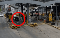 8456404779854115840.gif