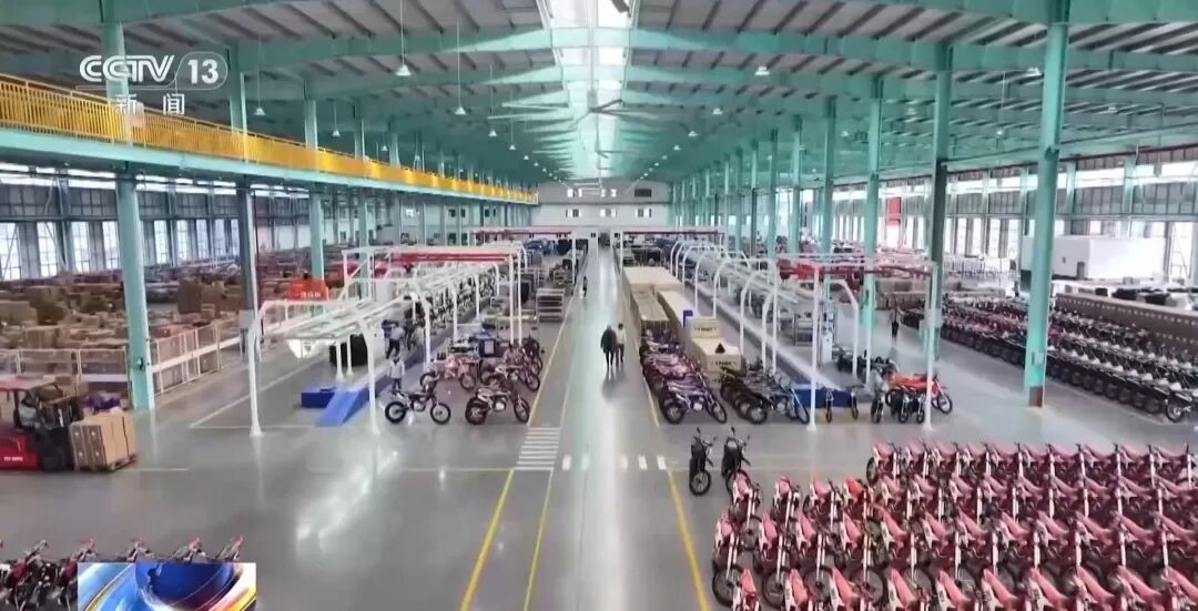 45秒500万元拍下张雪复刻赛车，中拍企业：钱已全部转给嫣然医院，车辆将公开展示 (http://www.paipi.cn/) wap 第5张