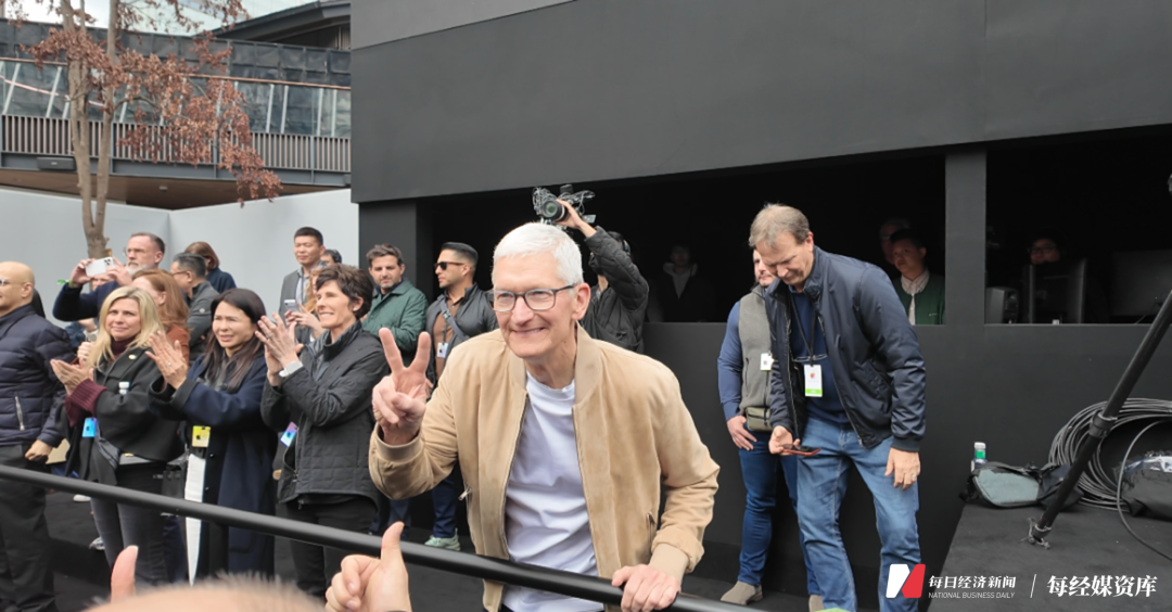 苹果公司宣布：特努斯将接替库克担任CEO (http://www.hilij.com/) p 第2张