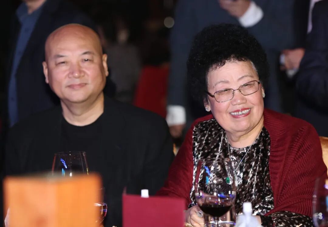 知名企业家陈丽华去世，其丈夫是“唐僧”迟重瑞！她幼时家贫高中辍学，白手起家成中国女首富，曾称“贫穷是一所最好的大学” (http://www.photoreceiver.com/) wap 第4张