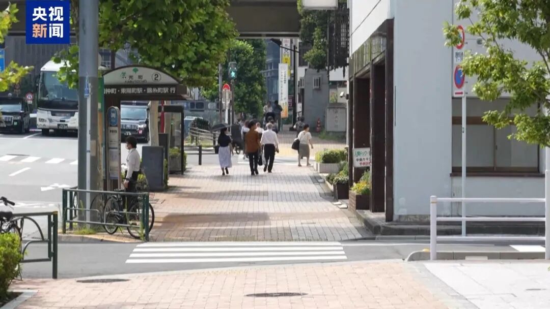 41%，高市早苗内阁支持率创新低，日本民众：她撒谎成性，必须下台！日元对美元汇率跳水，再次跌破1美元兑160日元 (http://www.kingbaby.com.cn/) wap 第2张