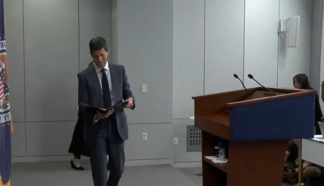 10:2，美联储不加息，沃什宣布减少利率决议次数！专访前费城联储主席：预计今年12月再加息，2027年利率不变，市场应首先关注副主席的讲话 (http://www.kingbaby.com.cn/) wap 第7张