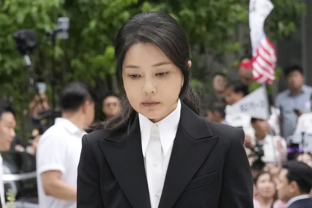 金建希“卖官鬻爵”一审获刑7年，所收高价礼品被判没收！尹锡悦被曝当初铤而走险是为了金建希，事后挨妻子怒骂：因为你，全毁了 (http://www.kingbaby.com.cn/) wap 第5张