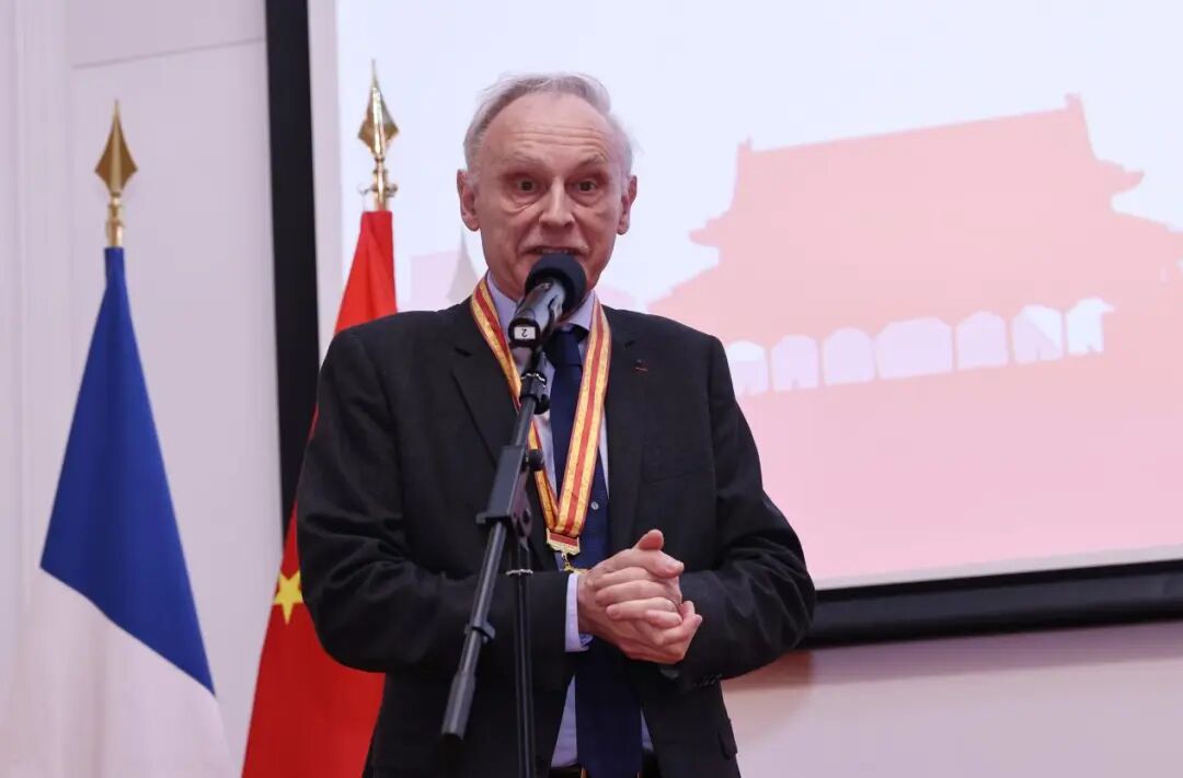 约164万件中国文物流失海外！专访法国法中友好协会联合会主席：雨果曾谴责英法联军劫掠圆明园，至今仍有深刻意义 (http://dinkfamily.com/) wap 第1张