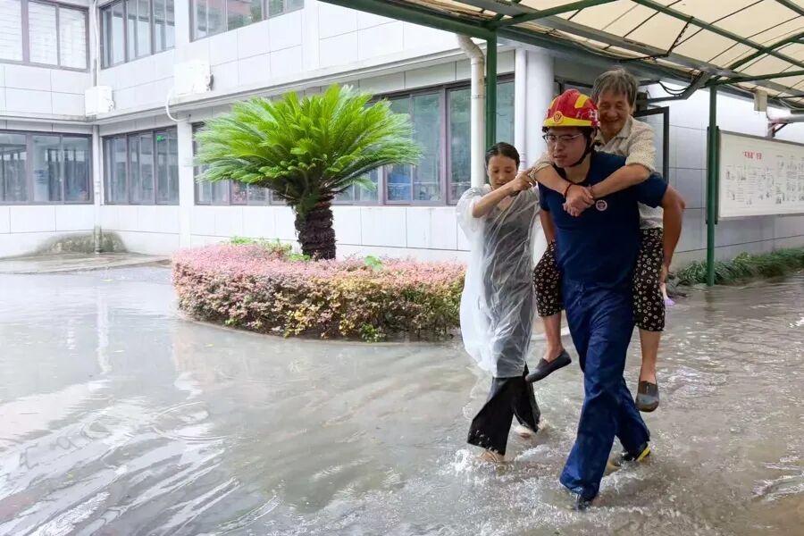 上海乐高乐园宣布：临时闭园，补偿方案公布！上海金山区发布“六停”通知，一敬老院渗水倒灌紧急转移老人 (http://www.kingbaby.com.cn/) wap 第3张