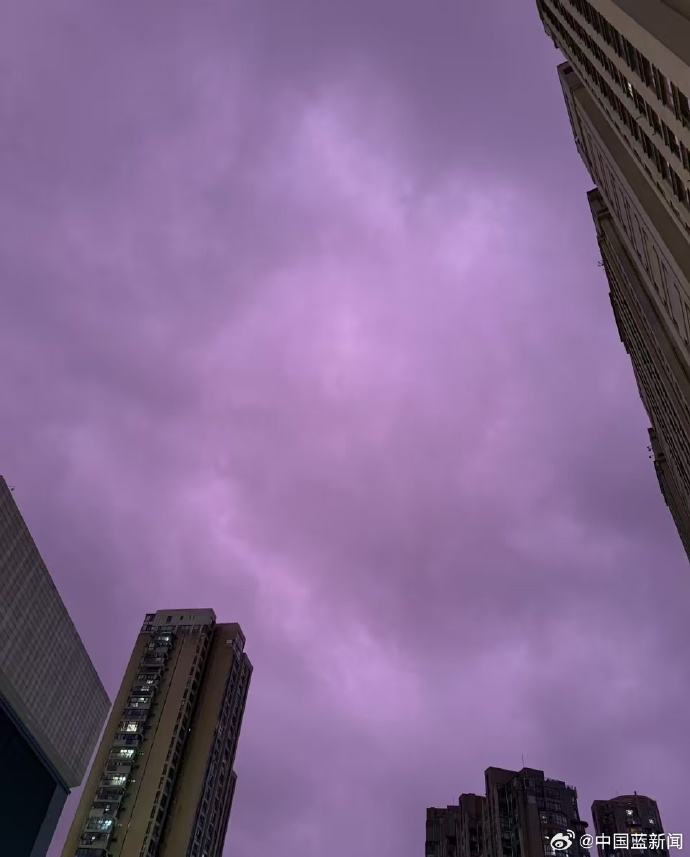 今晚，上海、杭州的天空变成了粉紫色！不要被它迷惑：台风“巴威”登陆在即！杭州地铁：7月12日6时起，将全线停运 (http://www.kingbaby.com.cn/) wap 第2张