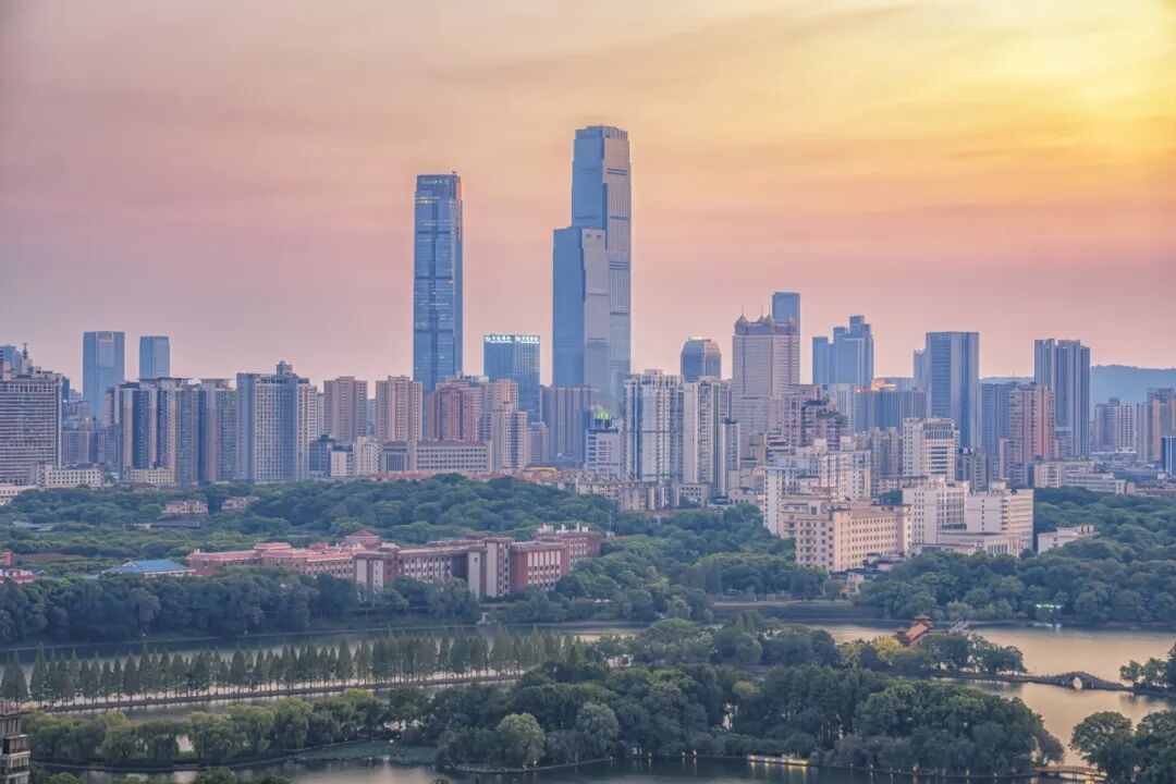 冲击“两万亿GDP”，腰部城市“混战” (http://www.kingbaby.com.cn/) wap 第5张