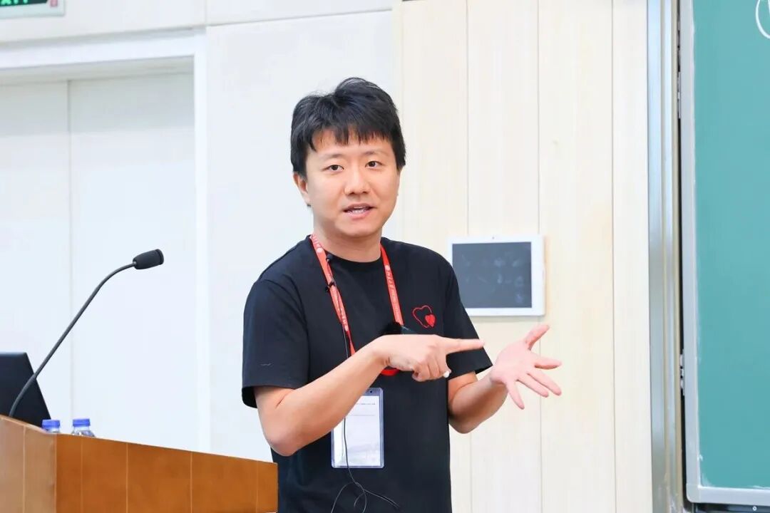 王虹、邓煜冲击菲尔兹奖,中国籍数学家有望首次登顶,二人为北大同窗 wap 第3张-婴之杰 王虹、邓煜冲击菲尔兹奖,中国籍数学家有望首次登顶,二人为北大同窗 (http://www.kingbaby.com.cn/) wap 第3张