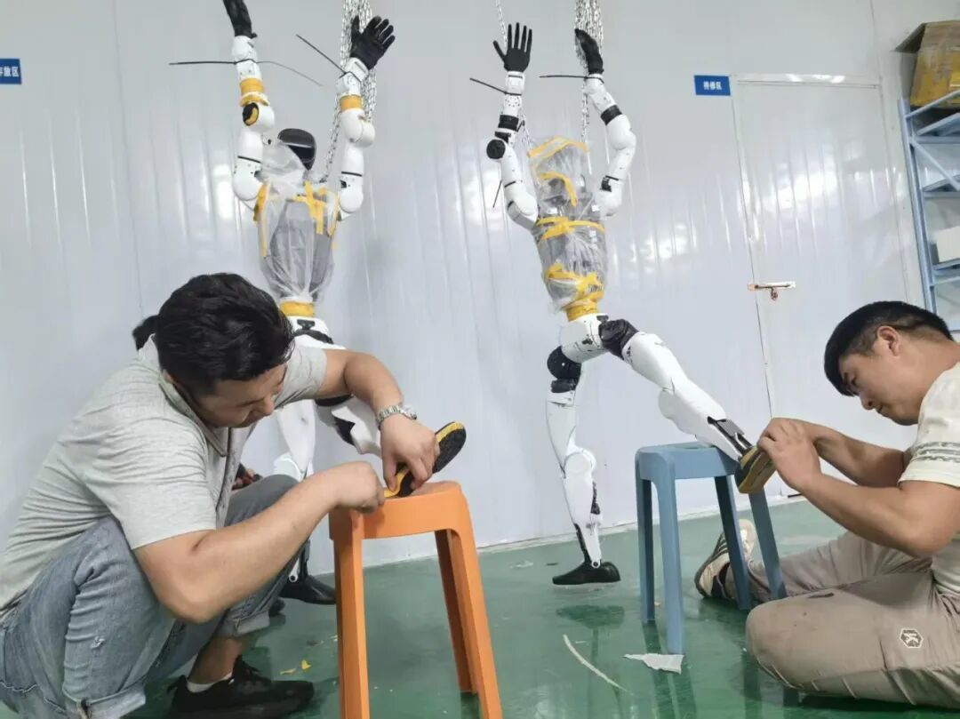 当一位30岁家电维修师傅，开始修人形机器人 (http://www.chichengjiaxiao.cn/) caij 第4张
